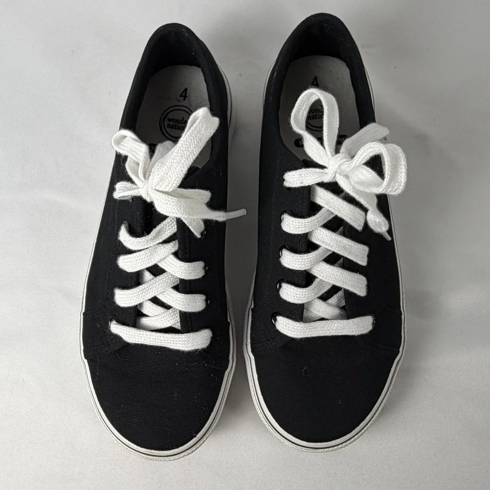 Wonder Nation Black and White Memory Foam Sneakers Size 4